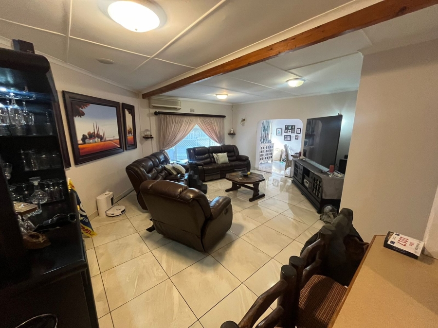 4 Bedroom Property for Sale in Protea Park North West